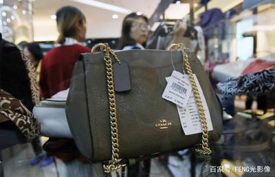 京城高端百貨落幕，賽特購物中心揮淚甩賣引搶購潮